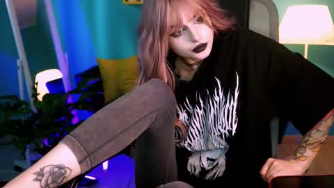 jade_castle online show from March 8, 11:27 am