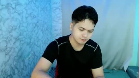 jade_halo online show from May 28, 4:04 pm