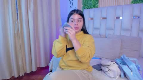 Snapshot of jade_nm chatting on January 17, 1:16 pm ade online show from January 17, 1:16 pm
