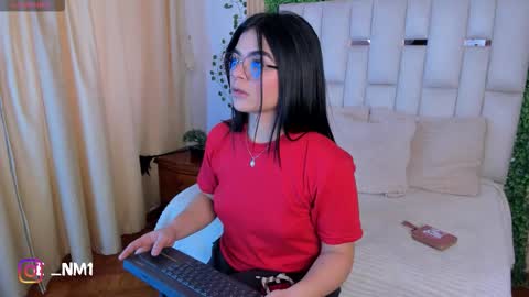 Snapshot of jade_nm chatting on March 7, 1:41 pm ade online show from March 7, 1:41 pm