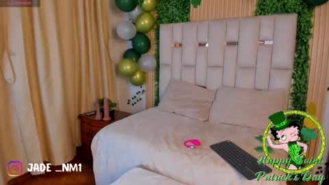 Snapshot of jade_nm chatting on March 18, 1:03 pm ade online show from March 18, 1:03 pm