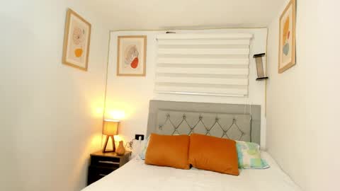 Snapshot of jade_obi chatting on December 19, 3:30 pm Jade smile online show from December 19, 3:30 pm