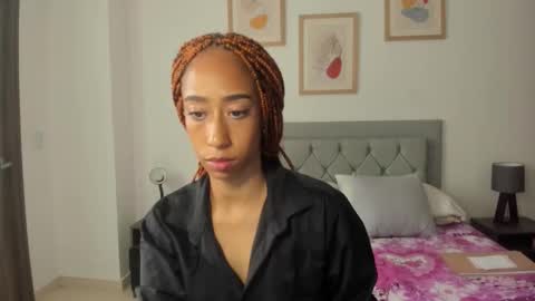 Snapshot of jade_obi chatting on October 30, 5:46 pm Jade smile online show from October 30, 5:46 pm