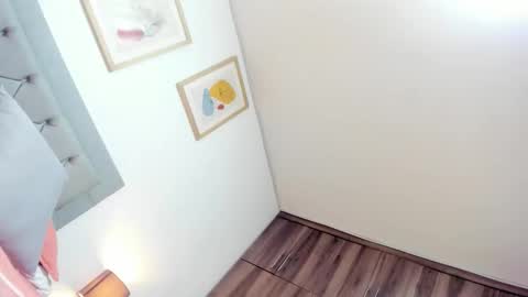 Snapshot of jade_obi chatting on November 13, 2:49 pm Jade smile online show from November 13, 2:49 pm