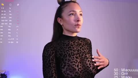 Snapshot of jade_paris chatting on May 5, 5:21 pm Jade Paris online show from May 5, 5:21 pm