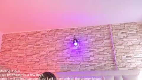 Snapshot of jade_white_ chatting on June 24, 1:10 pm jade white online show from June 24, 1:10 pm