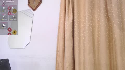 Snapshot of jadeadamsxx chatting on February 12, 5:05 pm Jadeadamsxx online show from February 12, 5:05 pm