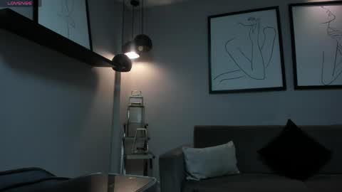 Snapshot of jadeevansx chatting on April 1, 7:44 pm JADE EVANS online show from April 1, 7:44 pm