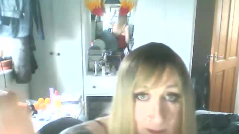 Jademinx online show from February 20, 11:53 am