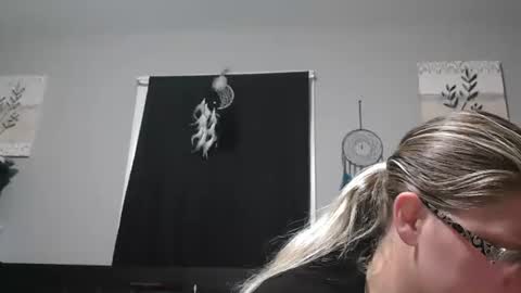 Snapshot of jadeluv chatting on December 17, 1:33 am JadeLuv online show from December 17, 1:33 am