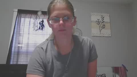 Snapshot of jadeluv chatting on December 20, 4:58 pm JadeLuv online show from December 20, 4:58 pm