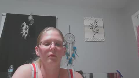 Snapshot of jadeluv chatting on March 6, 1:02 am JadeLuv online show from March 6, 1:02 am