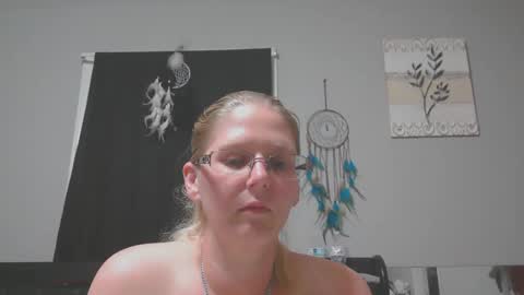 Snapshot of jadeluv chatting on March 12, 1:23 am JadeLuv online show from March 12, 1:23 am