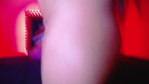 jade online show from March 31, 7:42 am