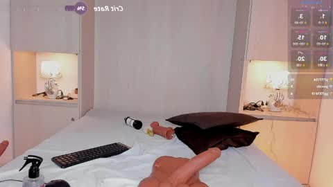JADE online show from May 16, 7:56 pm
