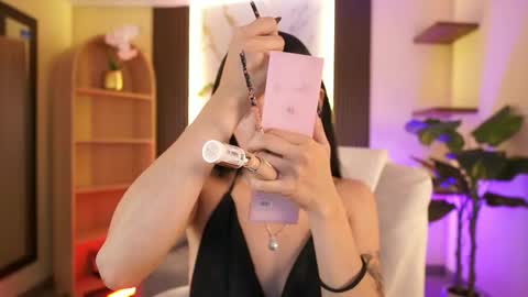 Snapshot of jadesummerr chatting on June 1, 11:34 am Jade Summer online show from June 1, 11:34 am