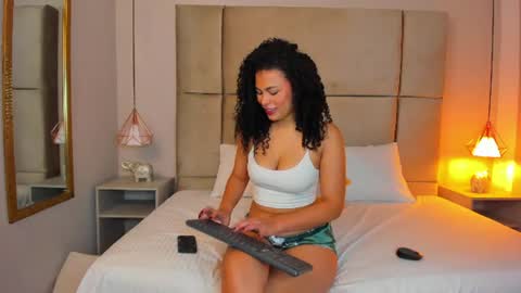 Snapshot of jadetorres_ chatting on July 4, 8:04 pm Jade online show from July 4, 8:04 pm