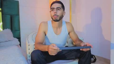 Jadiel online show from May 27, 12:13 pm