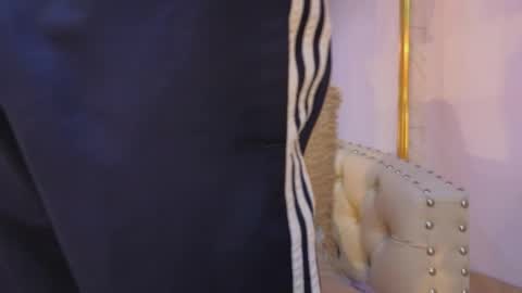 Jadiel online show from May 29, 11:41 am