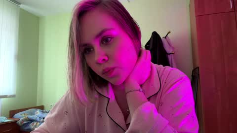 Mila online show from April 8, 12:27 pm