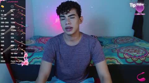 javi15  online show from September 22, 1:18 am