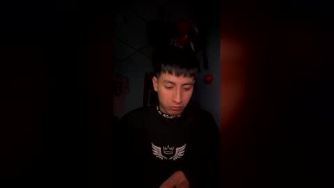 jaider_17 online show from January 9, 1:41 am