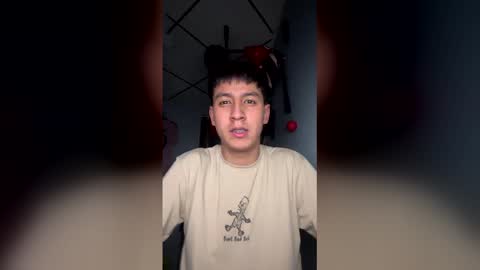 jaider_17 online show from January 9, 11:39 pm