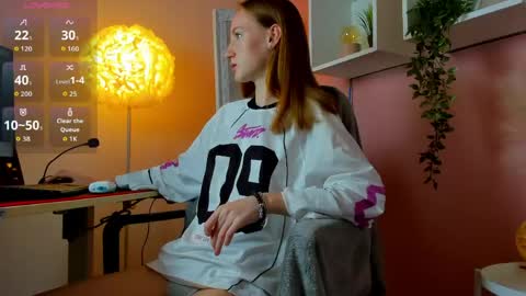 Snapshot of jaidii_ chatting on May 16, 1:43 pm Jeidi online show from May 16, 1:43 pm