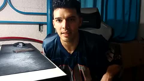 Snapshot of jair1_69 chatting on June 20, 6:38 am JaxXx online show from June 20, 6:38 am