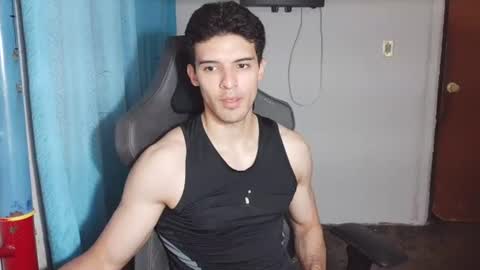 Snapshot of jair1_69 chatting on July 20, 7:11 am JaxXx online show from July 20, 7:11 am