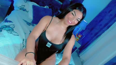 Snapshot of jairodaniel1883 chatting on May 21, 12:17 am KAMILA D LOS ANGELES online show from May 21, 12:17 am