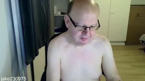 Jake2309 online show from December 14, 8:35 pm