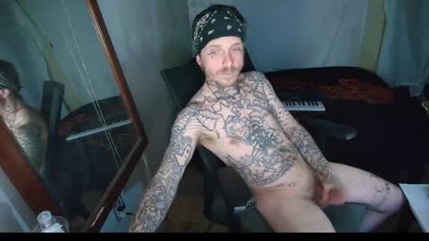 showingitoff online show from April 16, 7:31 am