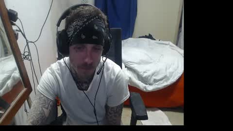 Snapshot of jake265897 chatting on June 26, 9:03 am showingitoff online show from June 26, 9:03 am