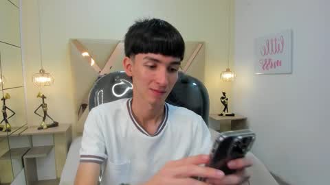 JAKE online show from December 5, 1:52 pm