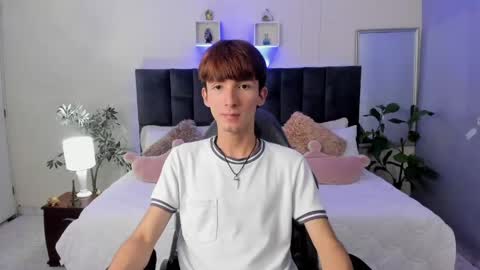 Snapshot of jake_evanss_ chatting on April 22, 1:56 pm JAKE online show from April 22, 1:56 pm
