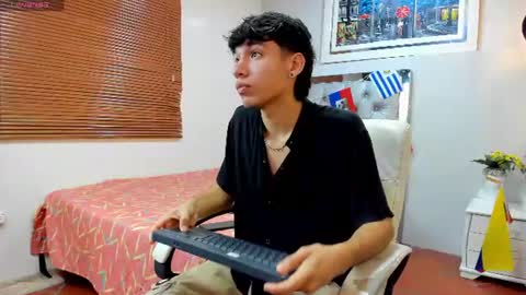 Snapshot of jake_falcon chatting on July 12, 11:23 am jake_falcon online show from July 12, 11:23 am