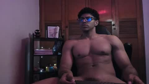 jake_hill1 online show from September 26, 5:11 am