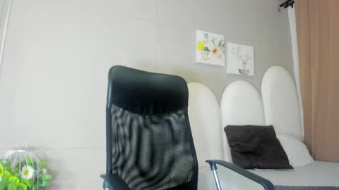 Snapshot of jake_miller__ chatting on May 2, 7:19 pm Jake online show from May 2, 7:19 pm