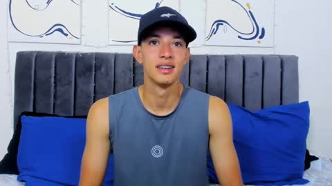 Hi guys im new 3 online show from February 24, 5:53 pm