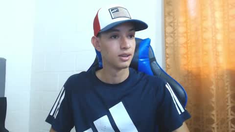 Hi guys im new 3 online show from March 10, 6:34 pm