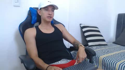 Hi guys im new 3 online show from February 7, 2:43 pm