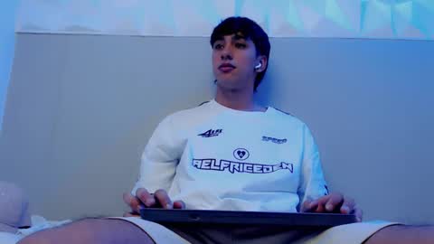 Snapshot of jake_tripp chatting on September 28, 4:07 am jake_tripp online show from September 28, 4:07 am