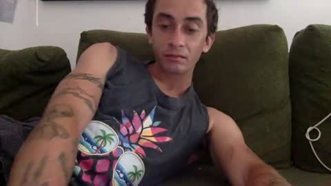 Snapshot of jakeandhissnakee chatting on July 19, 4:44 pm jakeandhissnakee online show from July 19, 4:44 pm