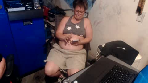 Snapshot of jakediamond6977 chatting on July 2, 10:21 am jakediamond6977 online show from July 2, 10:21 am