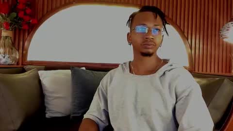   online show from March 8, 3:54 am