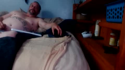 what you in too online show from April 1, 2:12 am