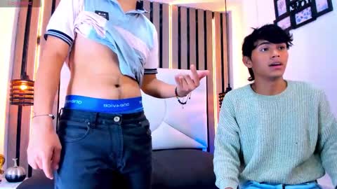 James y Kenet online show from January 17, 11:37 am