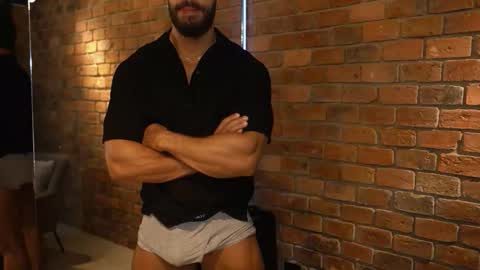 Snapshot of james_axel chatting on October 26, 2:34 pm James Axel online show from October 26, 2:34 pm
