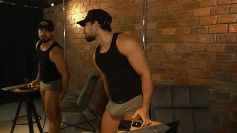 James Axel online show from May 1, 2:10 pm